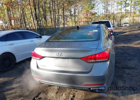 2016 Hyundai Genesis 3.8 z USA, uszkodzony, nr VIN KMHGN4JE2GU140907